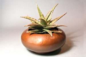 Elegant Sculptural Copper Bowl Elegant Sculptural Copper Bowl